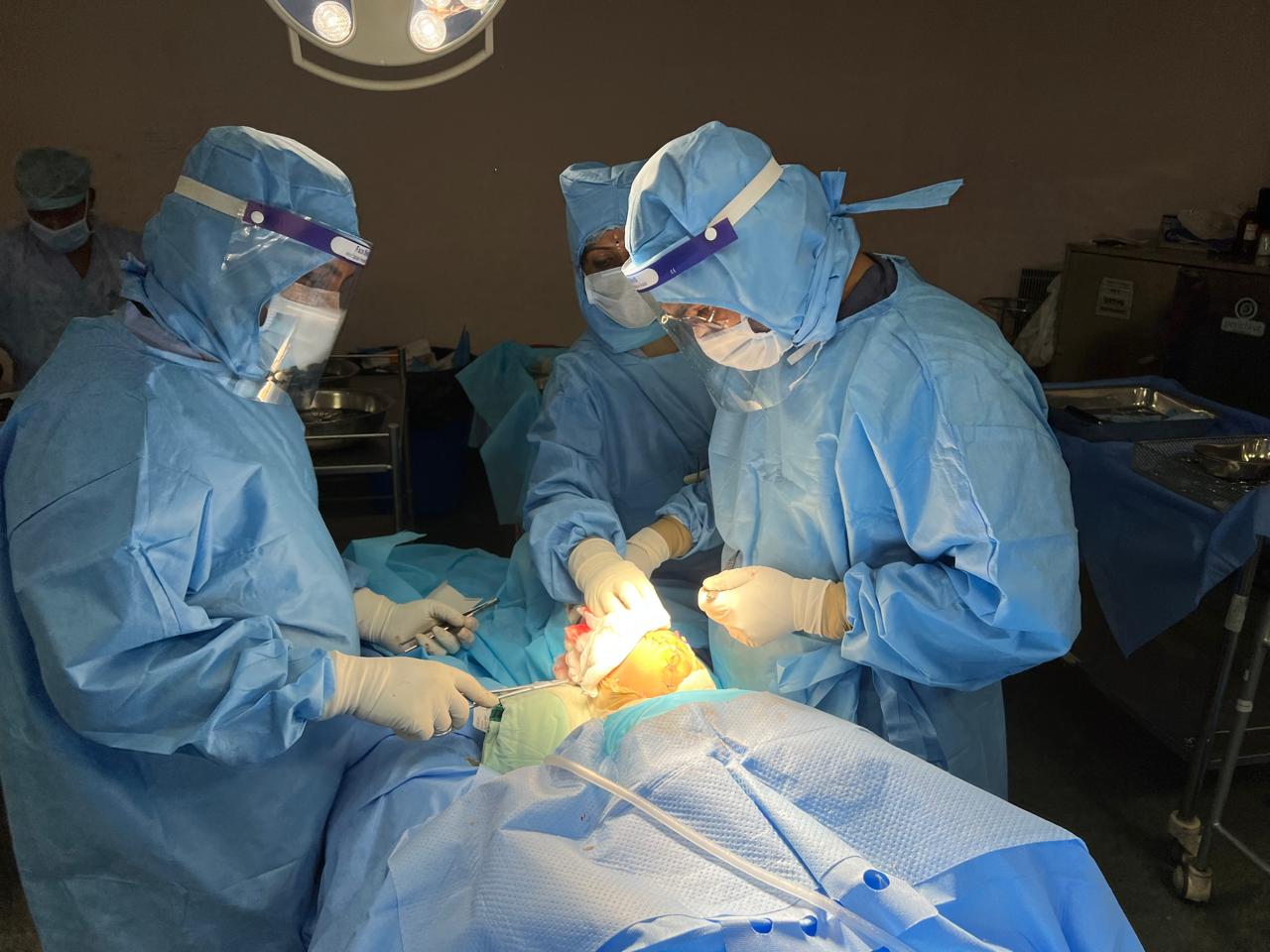 Surgical operation in modern orthopedic facility